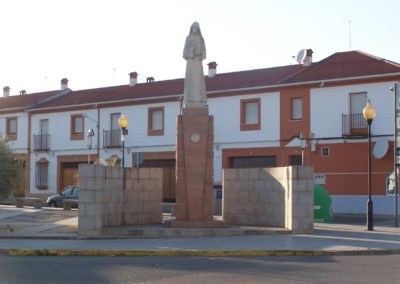 Monumento a Santa Rafaela María 1